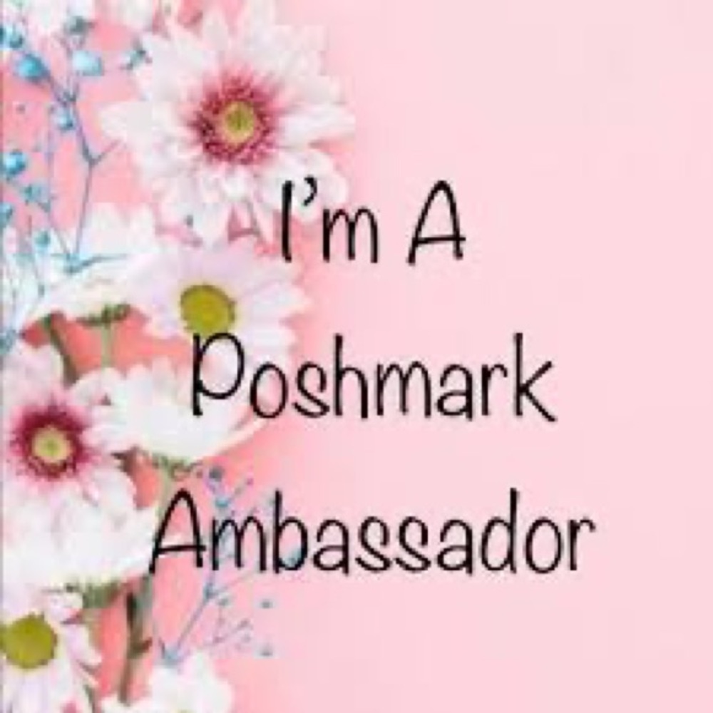I am a Poshmark Ambassador 💓🛍👚🎁👗